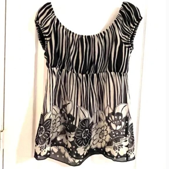 Speechless Zebra Print Flowy Babydoll Floral Top – Size Large- LIKE NEW - Picture 2 of 8